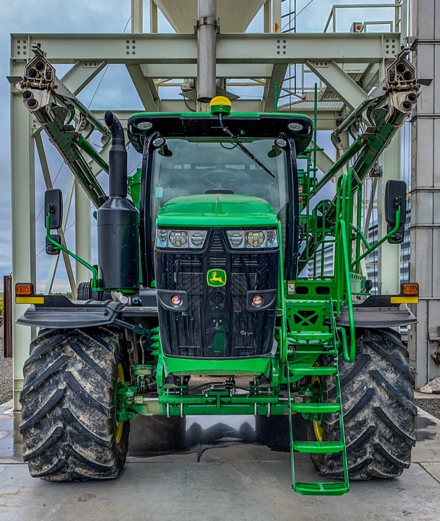 EvanHansmeier's tweet photo. Demo Season #DeereSighting @JohnDeere @21CenturyEquip https://t.co/LCZfFav1QT