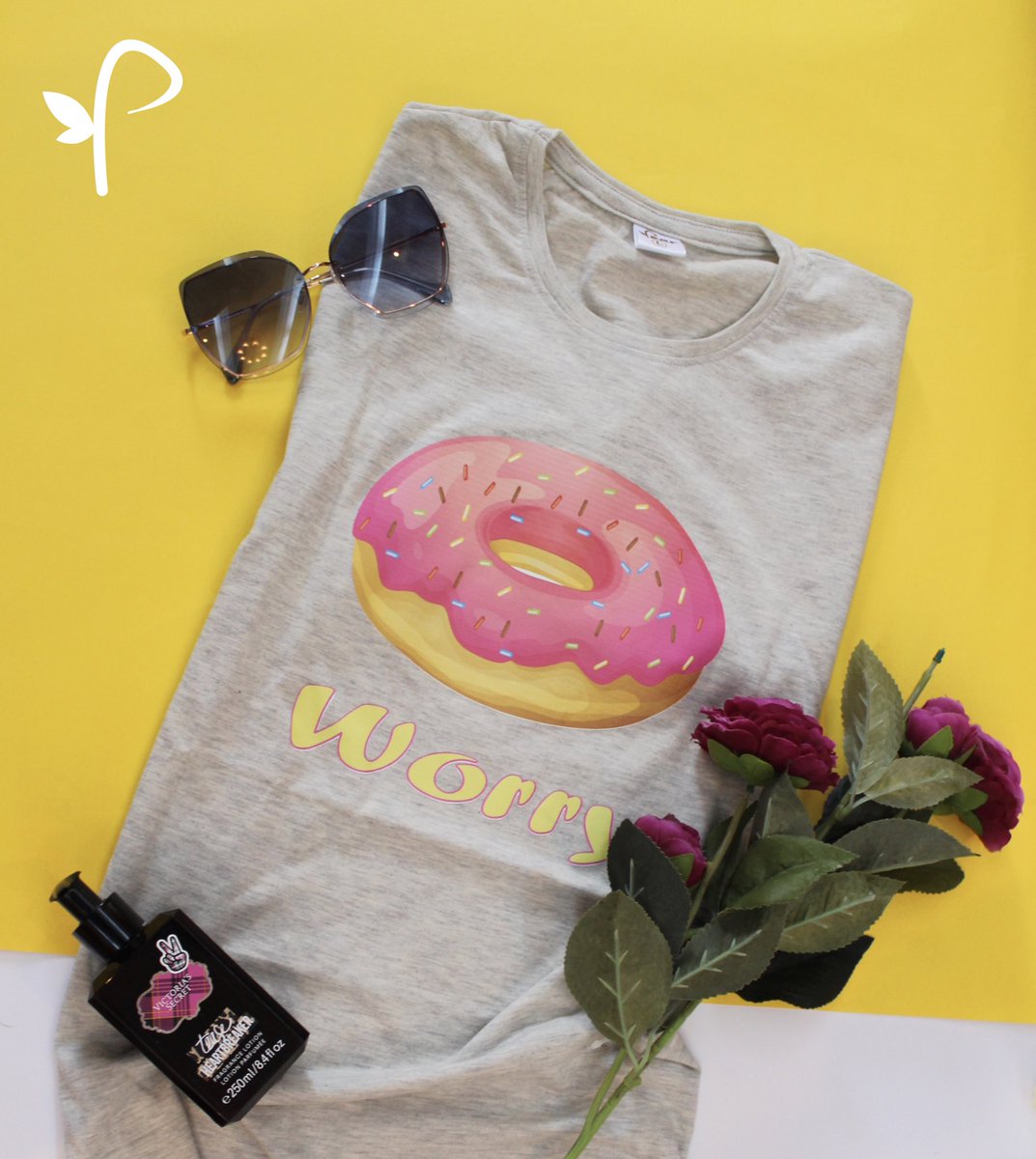 pearstore11's tweet photo. Don’t worry T-shirt : 120 LE
#we_here #Just_say_pear https://t.co/mFJ6NYX10p