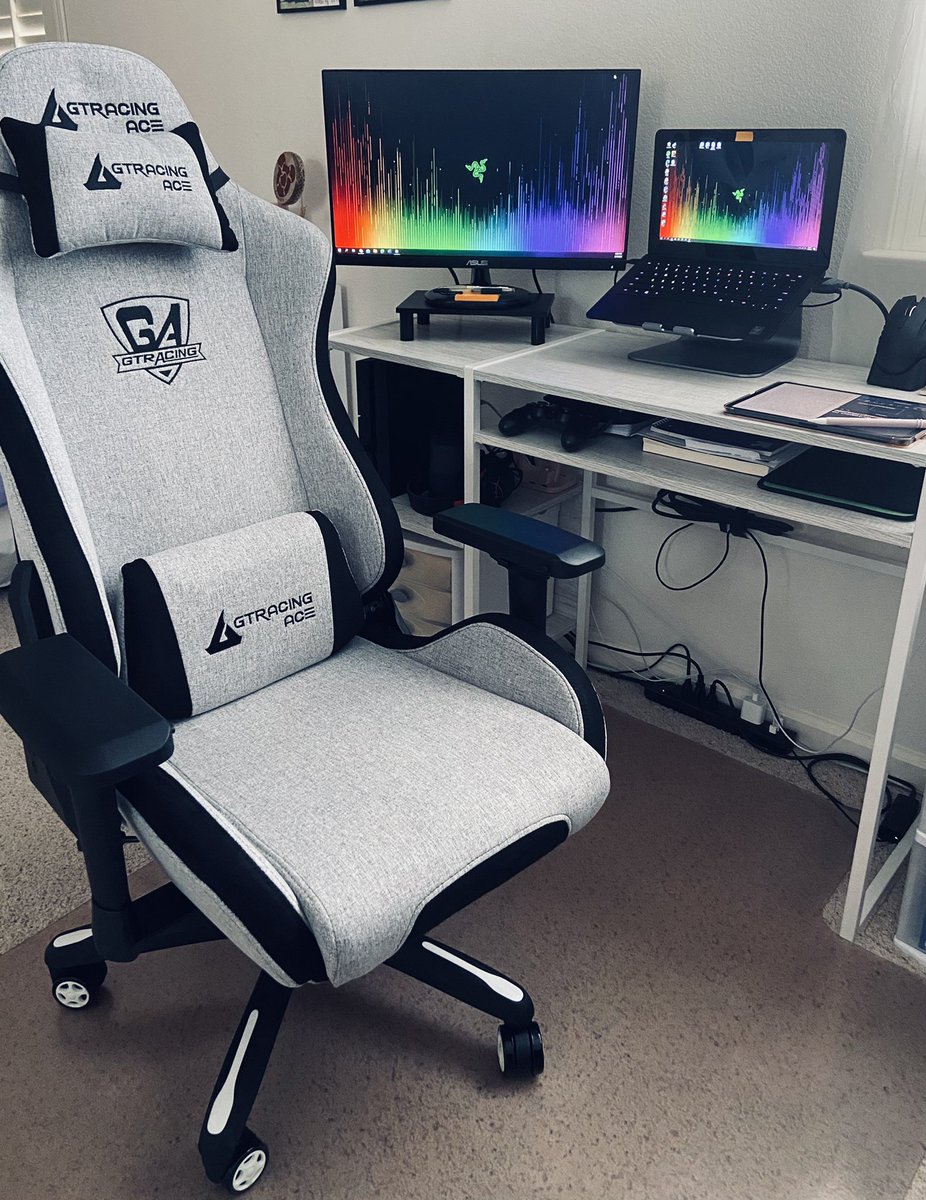 hiistephie's tweet photo. I see it. I like it. I want it. I got it. 😍
Now I can be comfy in the gulag and in grad school.. Lool, ty @gtracingus #GTRACING #ACESERIES https://t.co/2eG1XhBW6l