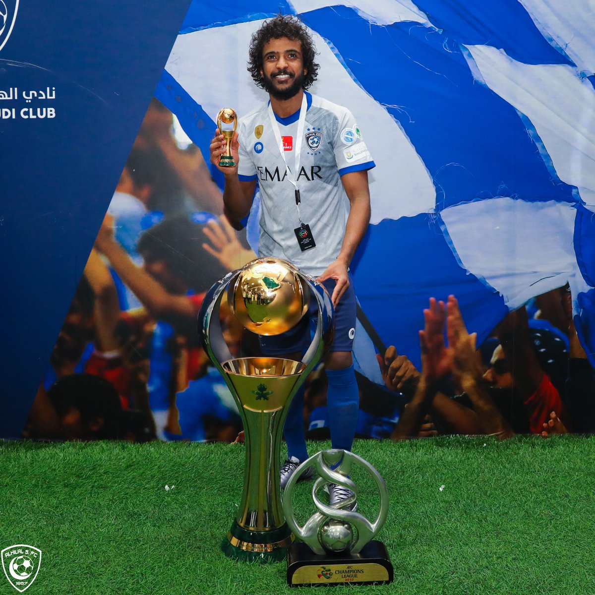 🏆 .. وهذي كل الســالفة 🤩💙

#كبير_آسيا
#زعيم_الدوري