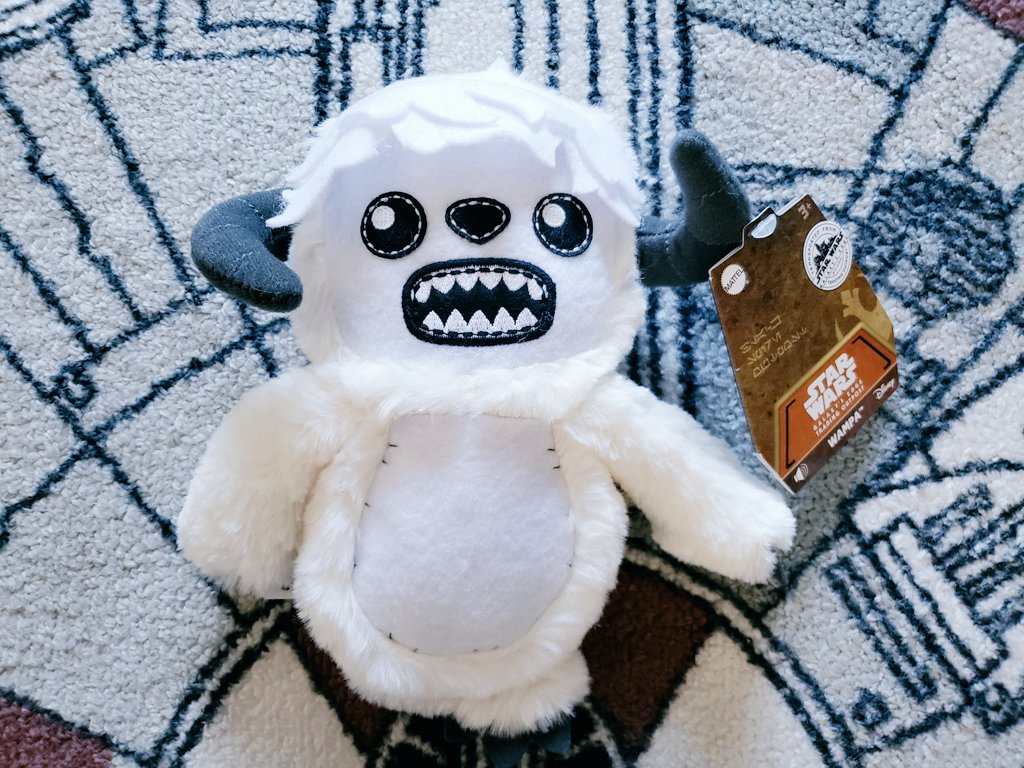 acrossthestars's tweet photo. I just love #StarWars and I want to share some of that love today. So, here's a giveaway! Follow &amp; RT to enter to win this Wampa plush from the exclusive #GalaxysEdge line at Target. U.S. residents only. A winner will be announced on Monday, September 14th. https://t.co/AWwVJBTKQe