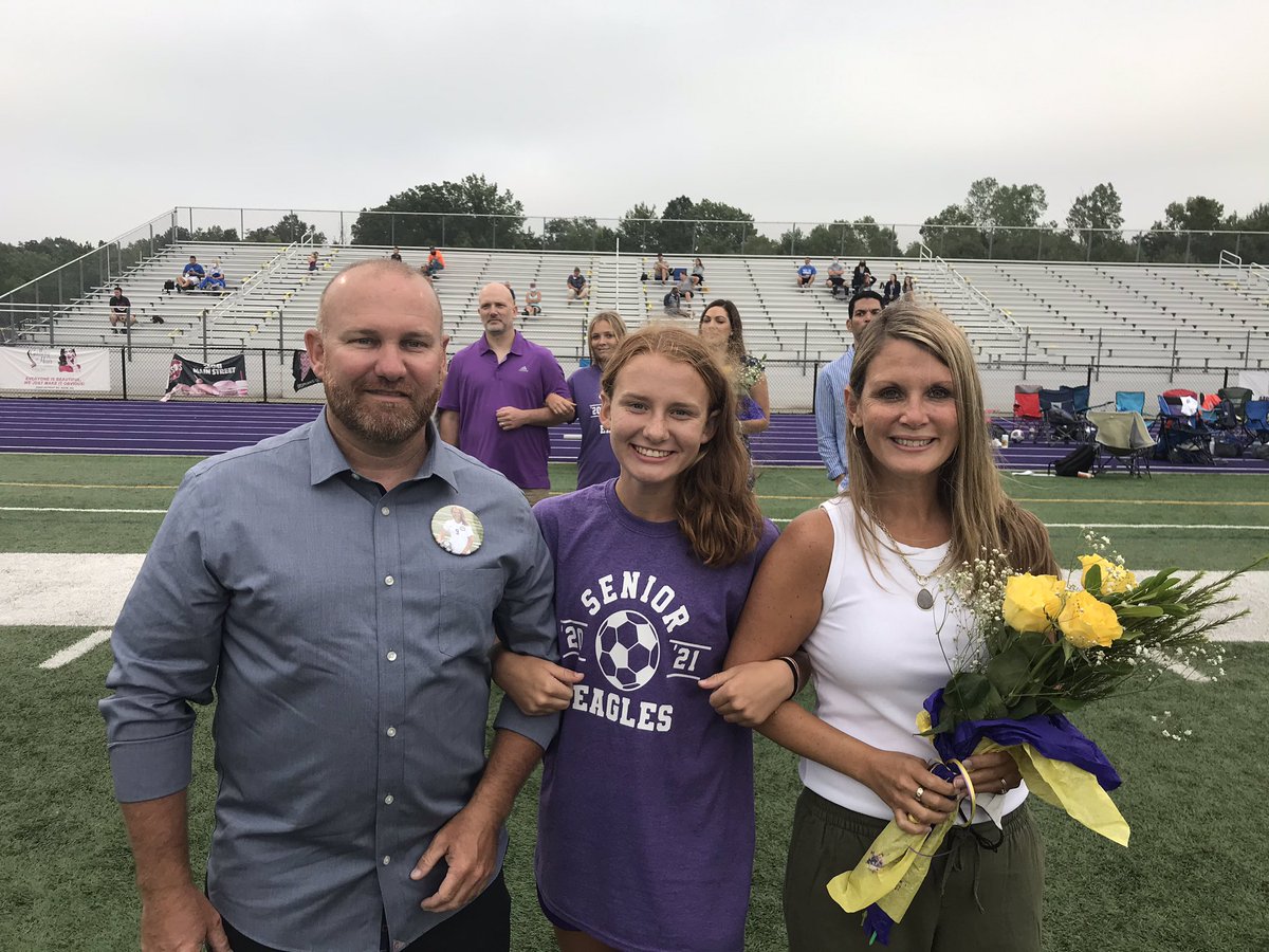 avoneagles's tweet photo. Girls Soccer Senior Night! What an awesome group of Girls.  Hard working,  kind and caring. We will miss you all! https://t.co/Utj8Dk63Gs