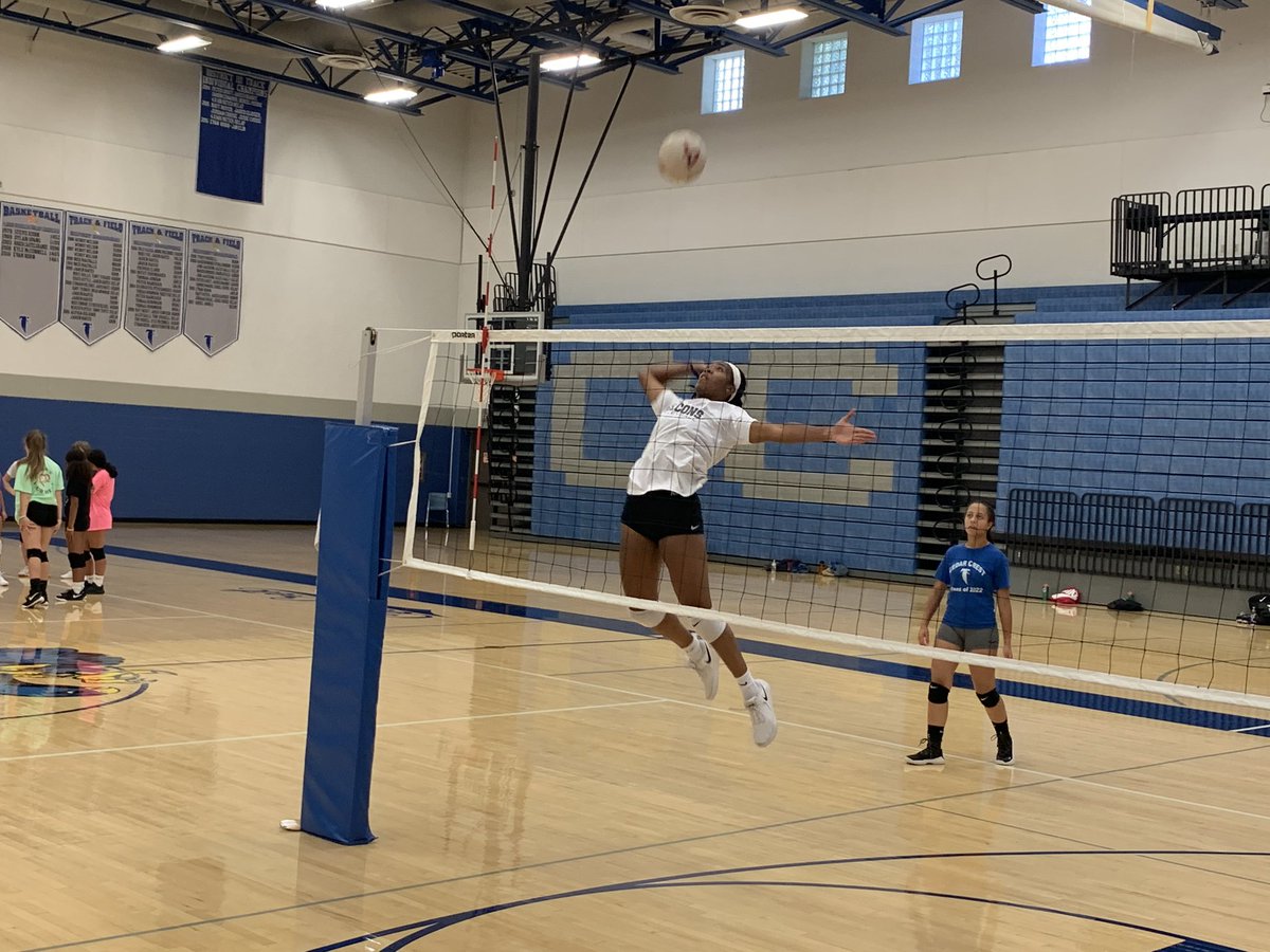CCHSFalcons's tweet image. Great to see our Cedar Crest girls’ volleyball team back in action! #CCStrong