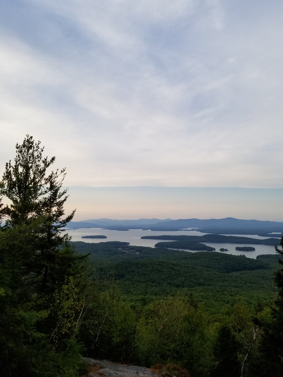 Kissinfirefly's tweet photo. Another hiking trip #mountains #mountmajor #NewHampshire #orangesky https://t.co/Izc4F24hTj