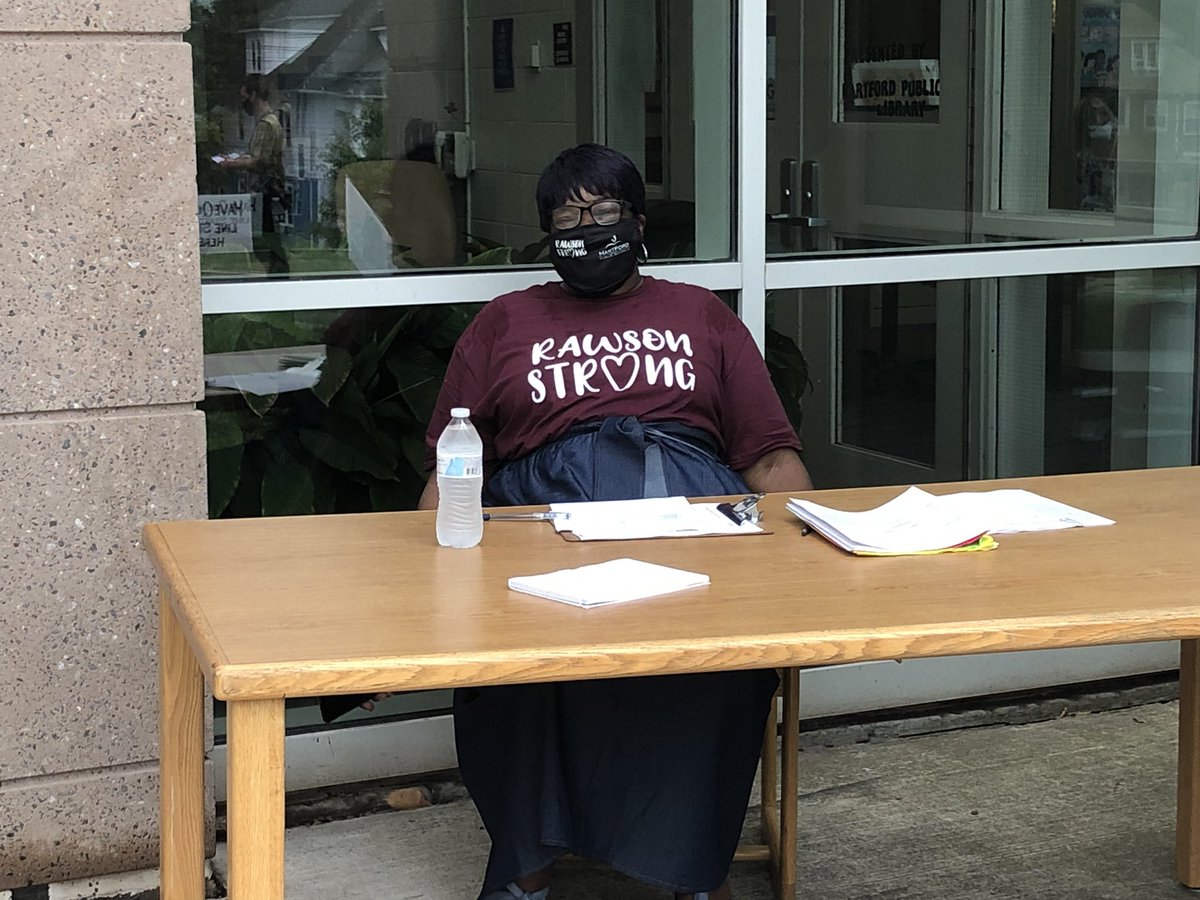 TstoneTG's tweet photo. Awesome RAWSON welcomed students back today. School is back in session. #rawsonstrong https://t.co/WocWfq9jUo