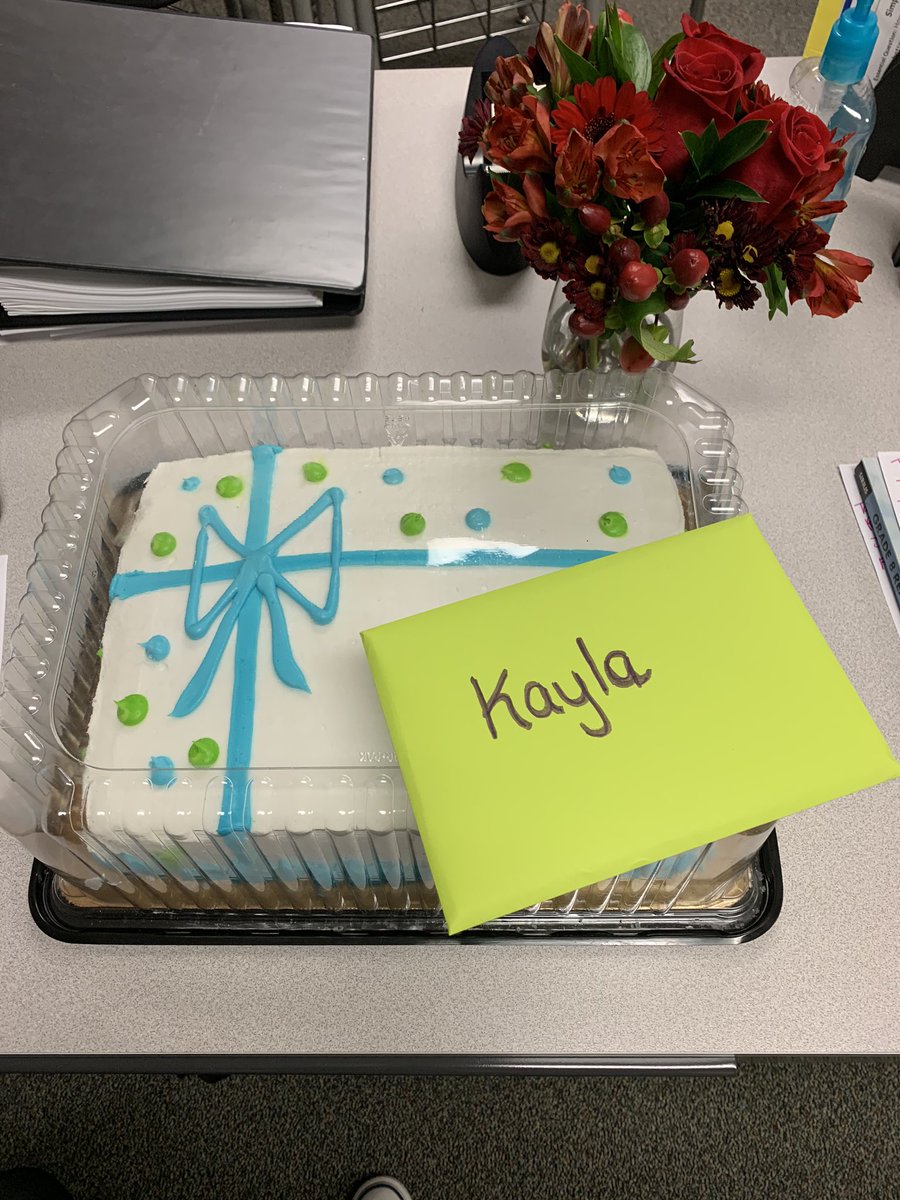 MrsGonz_4th's tweet photo. My @HumbleISD_KMS coworkers sure know how to make a girl feel special! Thank you to ALL! β€οΈ#7thgradesquad #KMSRELA #KMSCougarPride https://t.co/oIzRcxvGEP