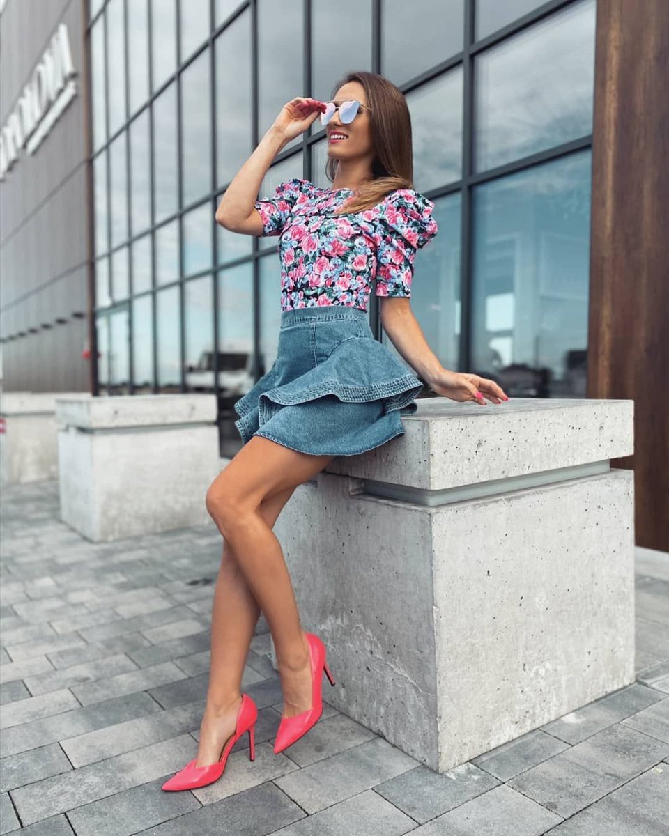 Conquer the day in style! 💙 
IG: marlena.fashionlady
Shop now>> shein.top/uv9xkq5
shein.top/ercrfgg
#SHEIN #SHEINgals #SHEINfw2020 #denim #streetstyle #ootdfashion