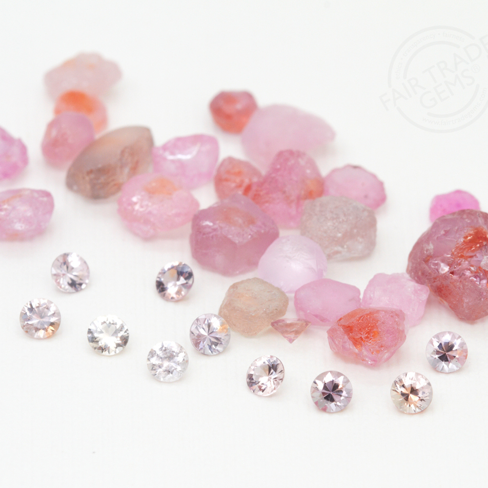 ColumbiaGemHous's tweet photo. Pretty in pink sapphires! Another one of those amazing colors of sapphire from Montana. Most of the pink gems are heat treated, but there are some unheated gems also. We wear pink on Wednesdays, so fetch!
#onwednesdayswewearpink #thatissofetch https://t.co/oSzEH3VP4s