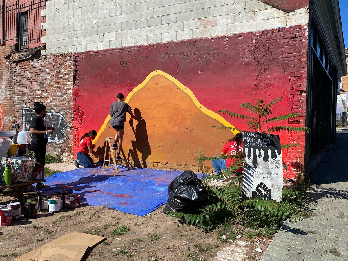red_and_khaki's tweet image. Thank you to the @Target 1249 team for supporting the HPL Hartford Changemakers Mural Project!! 🎨 
#R400community #hartford #Connecticut #inclusion @AlexTor131 @tgtLauren @billhall43220 @LeahDevlin11