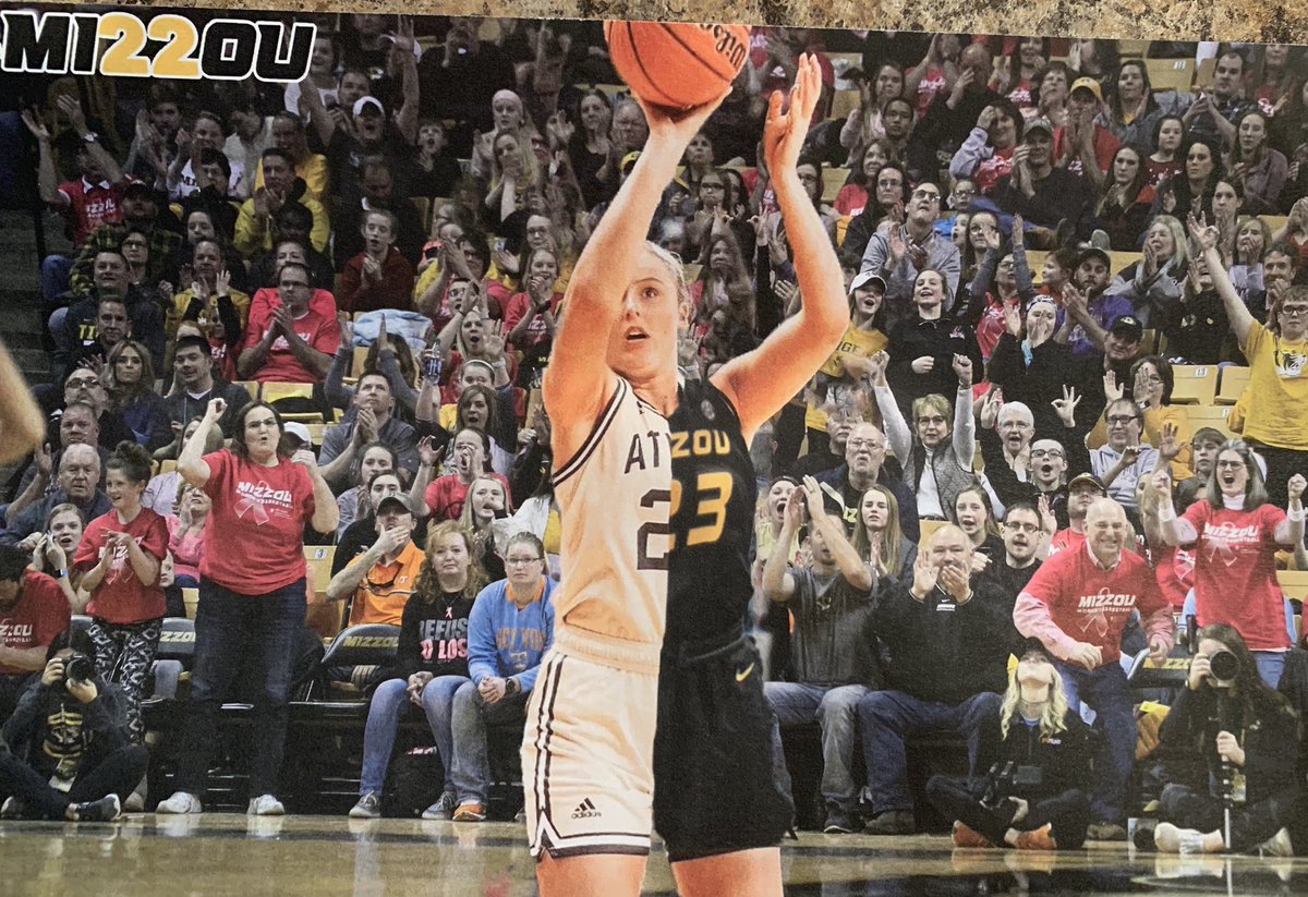 tara_bachus's tweet photo. Best Mail Ever @BachusCaroline @Abracey40 @CoachPingeton #MI22OU #mizzouwbb ❤️🏀🏀 https://t.co/YvvMM5cVhf
