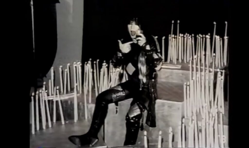 Ziiggyziig's tweet photo. Marsman phone home ππ€π½
#MickMars #AlienGoth https://t.co/lw8DMG8p8w