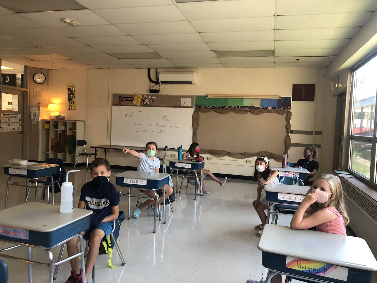 mrsroxbee's tweet photo. Can’t mask that we are all happy to be back!!! Ahhh normalcy!!!! #3RoxMHS https://t.co/gbzmGvVBsV