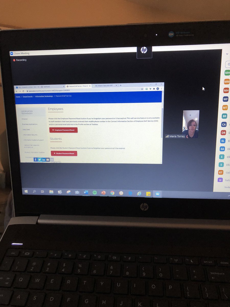 MsHolleger's tweet photo. @EllisSoars First Grade teachers hosted a bilingual tech help session with about 30 parents and families tonight to make sure students can access their learning! Thanks @McGlone1stgrade @MsHefnerin1st @FischeEA and @TheBRSharp @MsRadvansky! https://t.co/qos3HJ428n