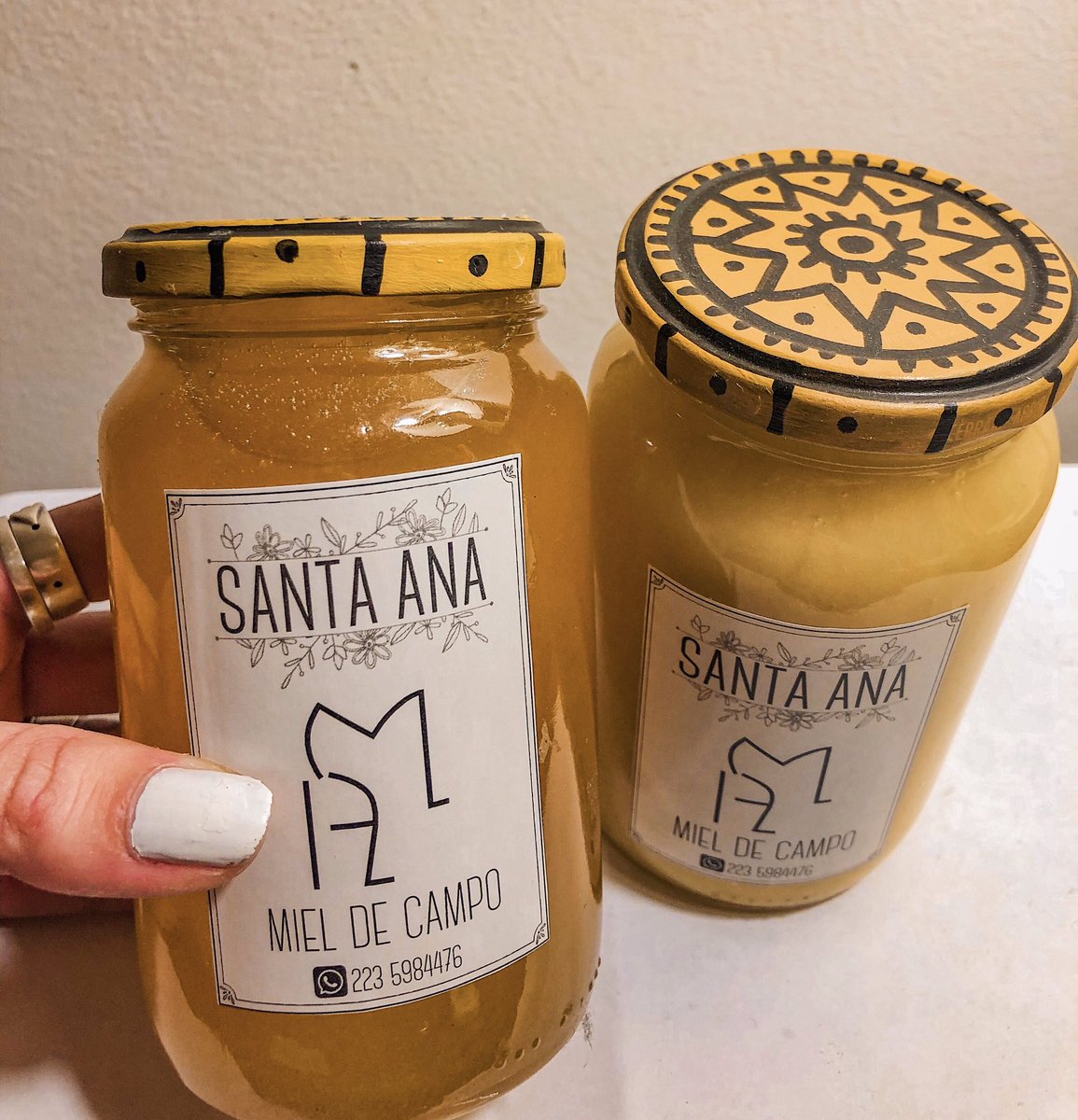 Hola gente! Estoy vendiendo miel pura del campo muy rica y a buen precio. Si me pueden ayudar difundiendo me re sirve🧡