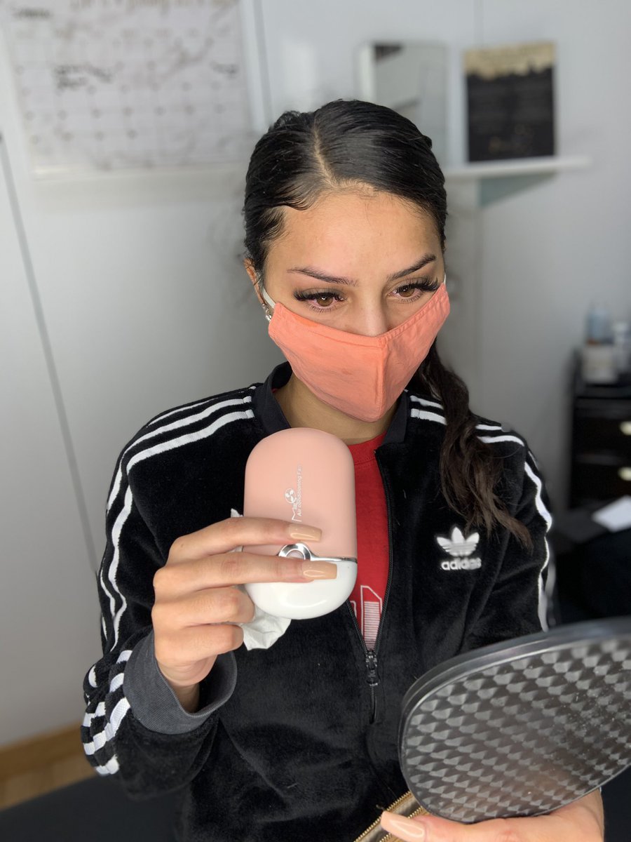 BeautyInA_Blink's tweet photo. H Y B R I D 💗 SET! 
Link In Bio 🥵

.⁣
.⁣
.⁣
.⁣
.⁣
#lashesonfleek #volumelashes #beautyinablink #3d #fulllashes #dartford #lashes #lashtech #minklashes #lift #gravesend #russians #birthday #lashlove #natural #locallashes #lashextensions #eyelashextensions #cosmetics https://t.co/xjGBkOhK8j