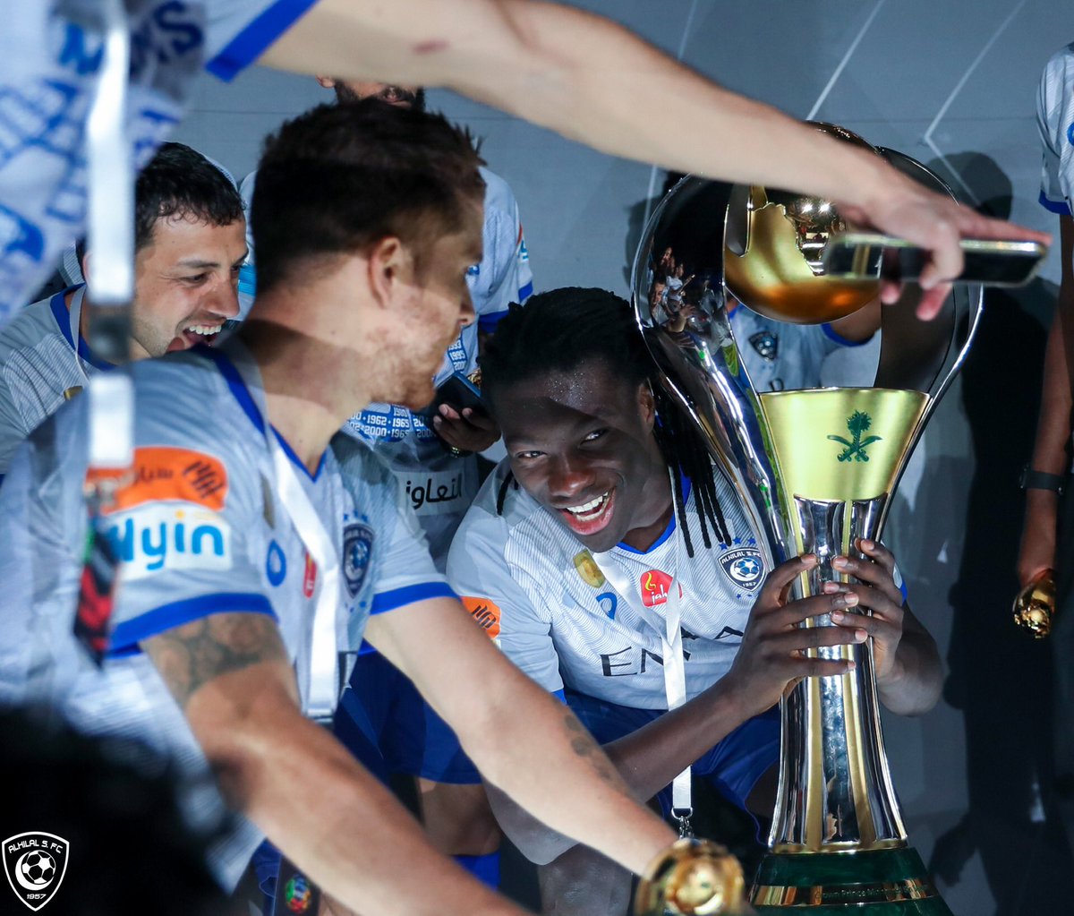 Alhilal_EN's tweet photo. #CHAMPIONS60 💪🏻🏆
#AlHilal 💙
#LeagueLeader16 https://t.co/T7yBHtAYPt