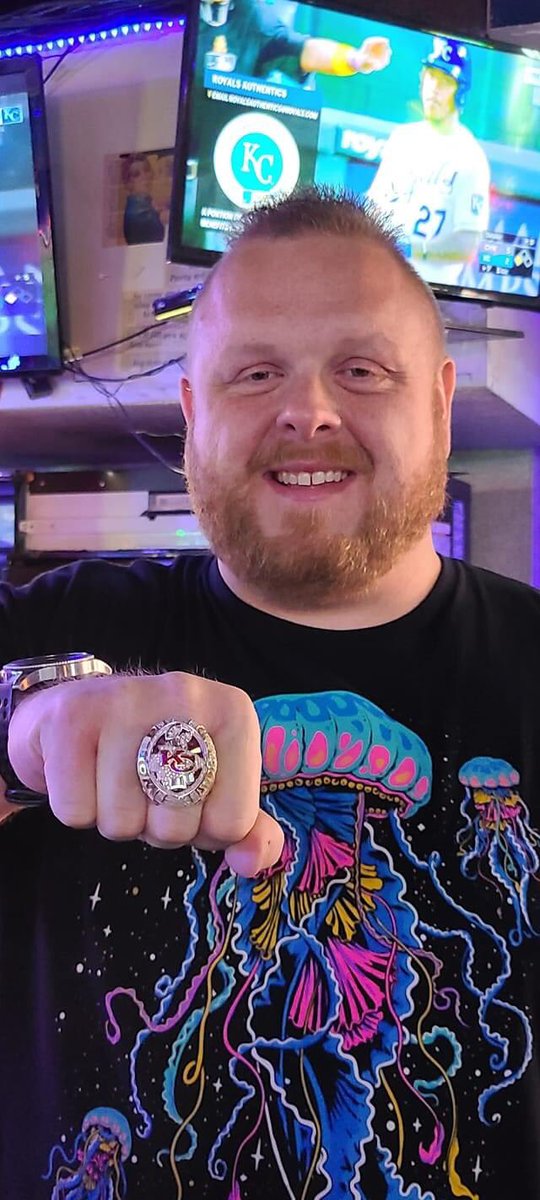 MunyInnBar's tweet photo. Reason why you should watch the Chiefs game at the Muny Inn... never know what’s gonna happen, or what surprises are in store... Yes it is the REAL ring! https://t.co/092IbutrEV