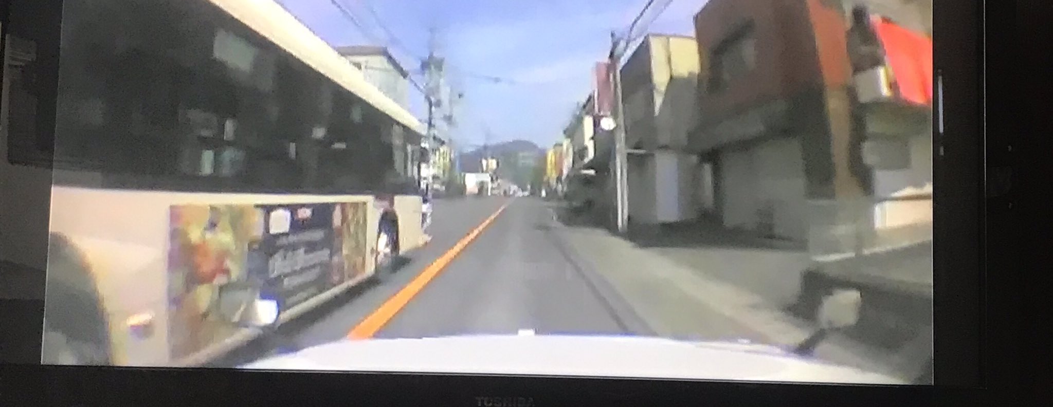 ゆずゆずʢ ꇵ ʡ 静岡のバス停は近くにちゃんと信号機つきの横断歩道あるんですよ 交通量多い所で バスの運転手さんも必ず 危ないから横断しないでください ってアナウンスしてます 横断歩道あるんだから使ってほしい とくダネ 全国に広がる