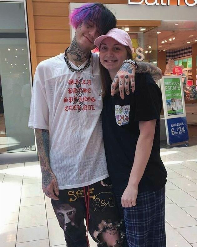 lil peep with fans; a thread <3