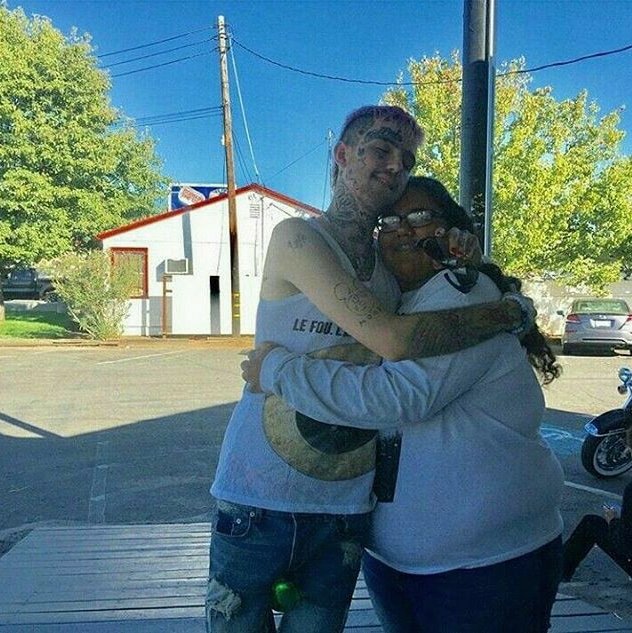 lil peep with fans; a thread <3