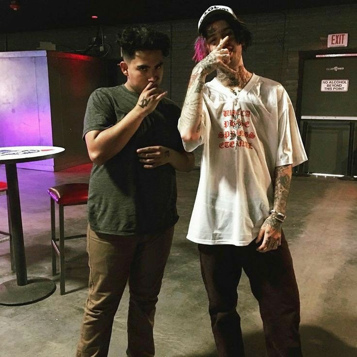 lil peep with fans; a thread <3