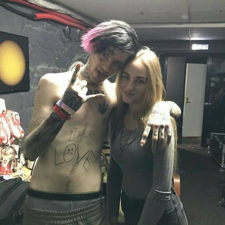 lil peep with fans; a thread <3
