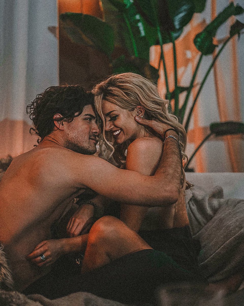 GlamandGore's tweet photo. Sweet &amp; sultry! oop 👀 I took these when we first started dating heheh I been WAITIN to post em. Today is our one year anniversary so it seems like a pretty appropriate time 🥰💕 go tell Anthony he’s the world’s most wonderful human plz &amp; thnx https://t.co/iQqua59uJ9