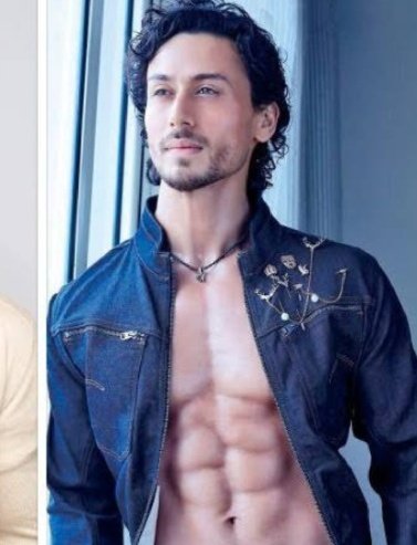  #HinaKhan  #TigerShroff @eyehinakhan  @iTIGERSHROFF