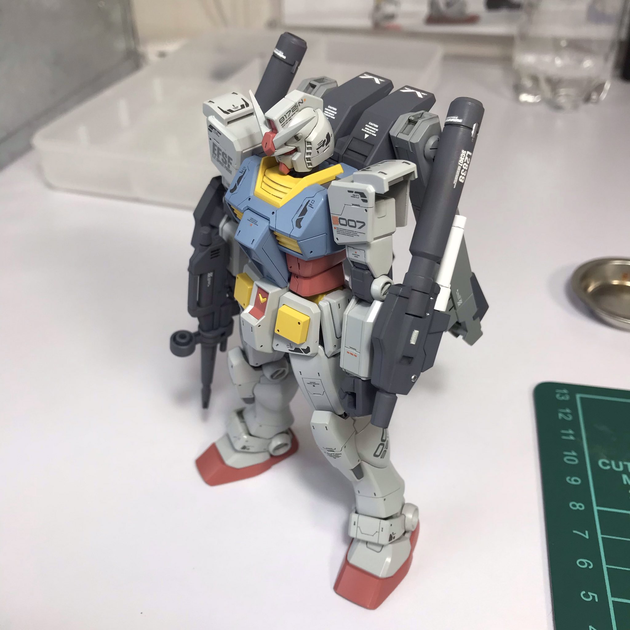クラフタ 770円のガンダムできた 動画は明日公開予定です ガンプラ ガンプラは自由だ T Co 6vtowfqpnr Twitter