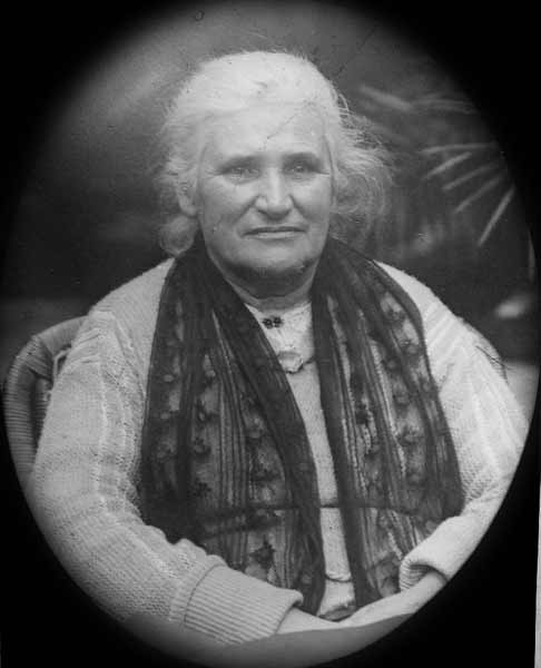 Writing to the  @OldhamChronicle in 1901, pioneering social reformer Mary Higgs asked: ‘Beautiful Oldham. Why not? Shall We try for it?’ The first woman to take the Natural Science Tripos at Girton College, Cambridge, she founded the  #BeautifulOldhamSociety in 1902.