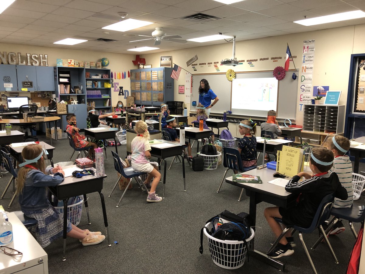 HughstonMustang's tweet image. Thankful the day has come to welcome students back into our building! #HughstonStrong #PISDPoweredbyLearning