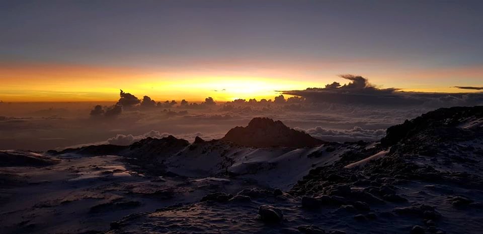 getawaytrekking's tweet photo. Throwback Thursday! Take a look at this incredible image captured by Stephan Cox 😍

📸 Thank you Stephan Cox for this beautiful photo from your Mt Kilimanjaro Trek with Getaway Trekking.  📸 https://t.co/vZqYSeIhBD