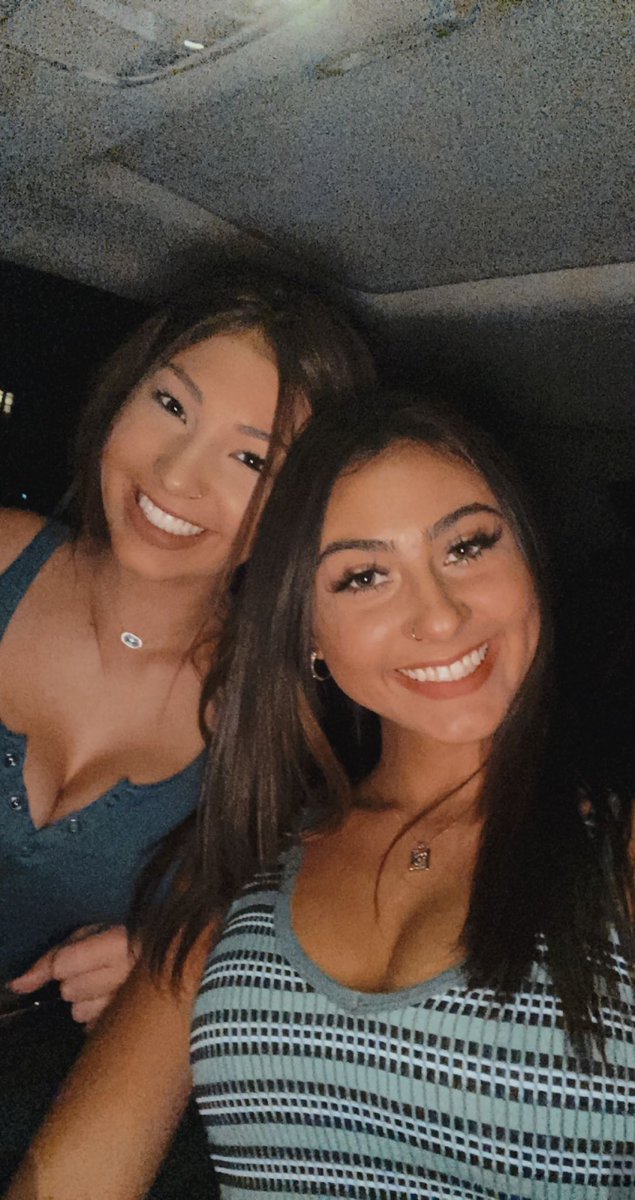 _carlee_jaeee_'s tweet photo. my best girl... for ever and ever!🥰 https://t.co/af58CrXSoi