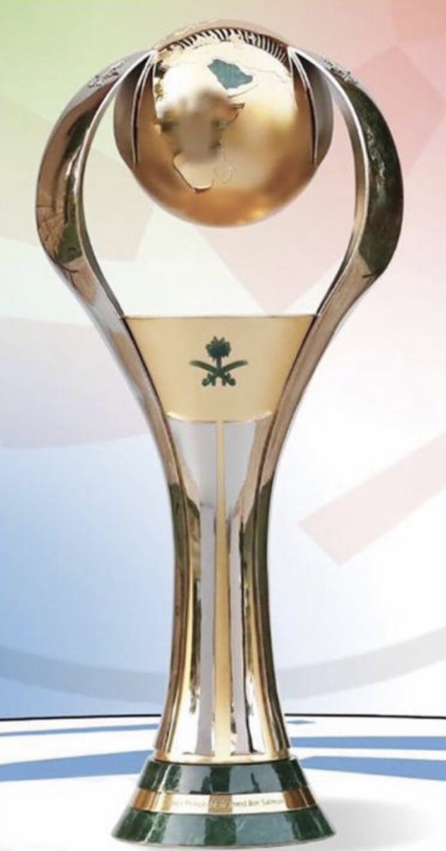 يا هلال الذهب يزهى بك حتى في فرحتك هيبة وتواضع 💙