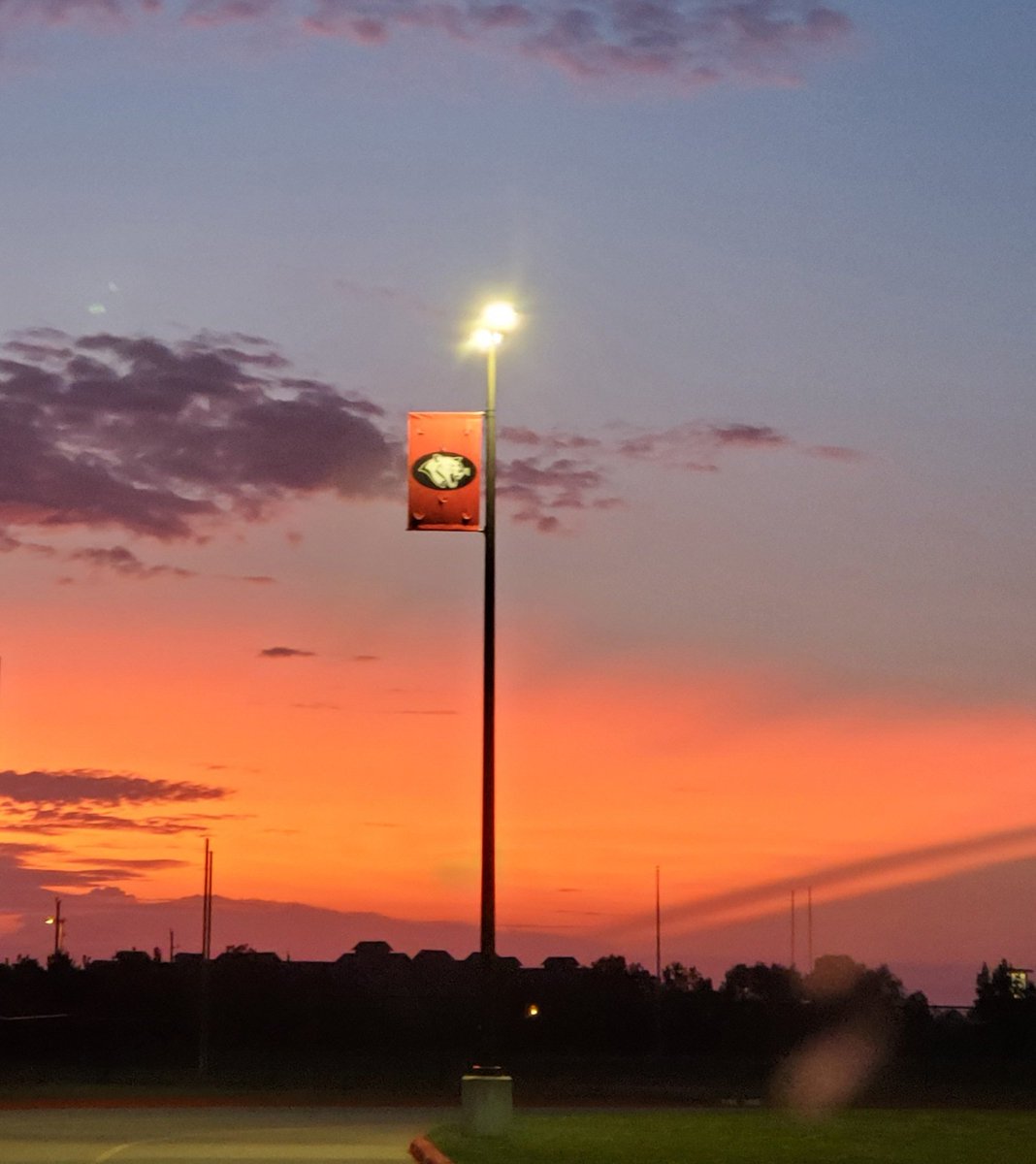 CpjhJanet's tweet photo. Beautiful beginnings. #Day2 #WeGotThis #GracePatienceLove @TISDCPJHS https://t.co/tmXyuG2iFH