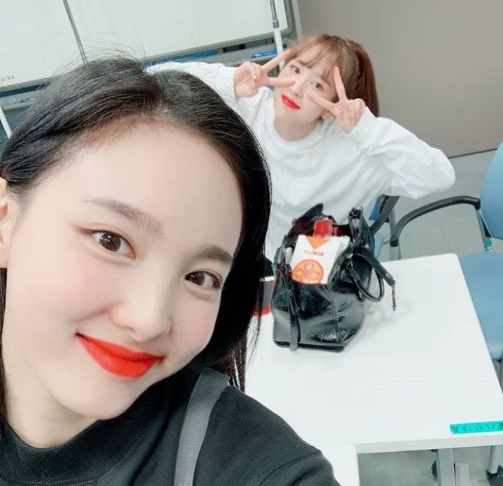 [ DAY-18 ] i can feel myself getting better each day  i hope to come back soon here. i miss minayeon more that i’m on rest here. more minayeon selcas pleaaaase ㅠ_ㅠ BIG WOOF FOR TODAY