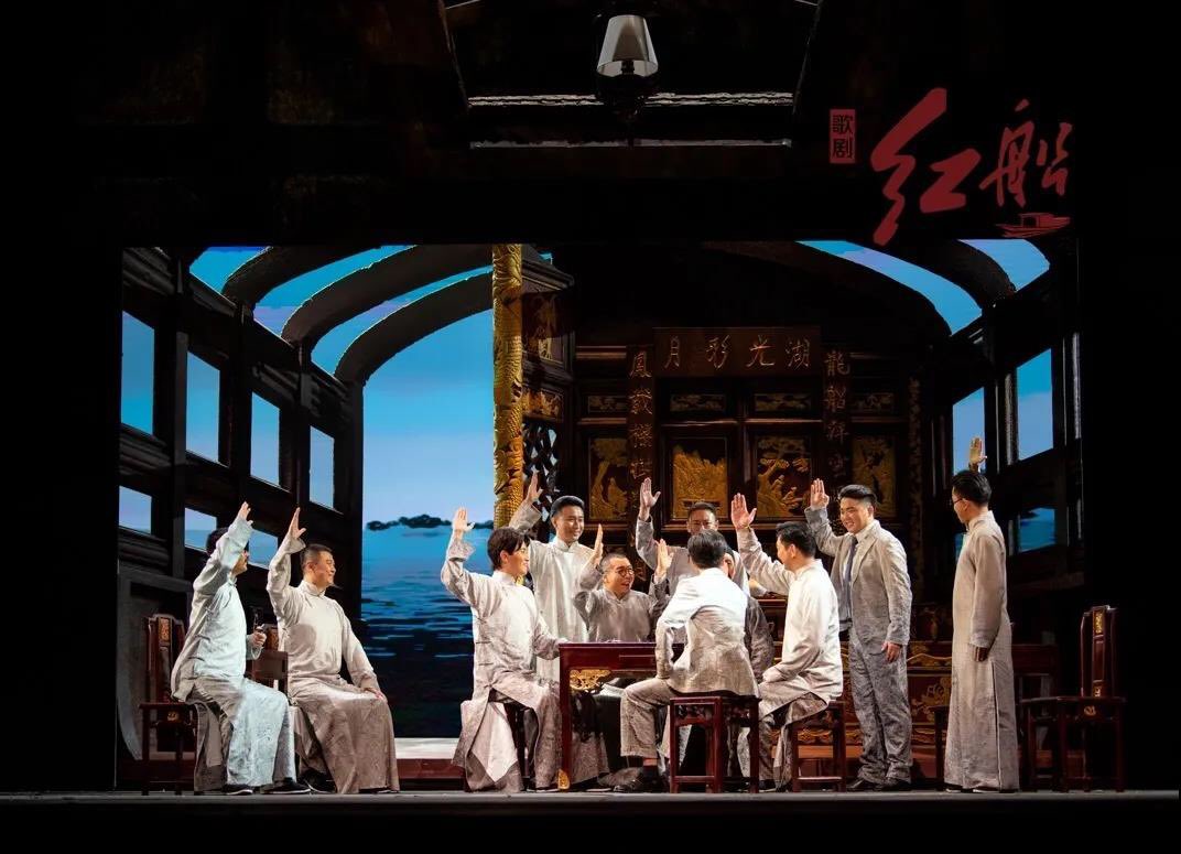 fineartlight's tweet photo. #FINE1400PERF and #FINE470BSW, which have been popular since launched, made a success of transporting the audience back to the 20th century in theater.
.
#FINEARTlighting #lighting #stagelighting #theaterlighting #lightingdesign #eventlighting #θε°η
§ζ #eventos #movingheads https://t.co/sOTN4VkGI5