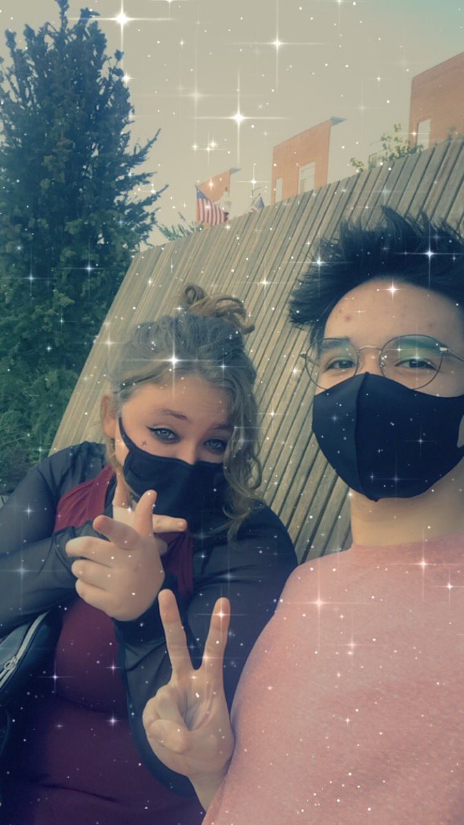 willpescio's tweet photo. as of 10 minutes ago i officially have a girlfriend. can i get a poggers? https://t.co/AEny6LEPch