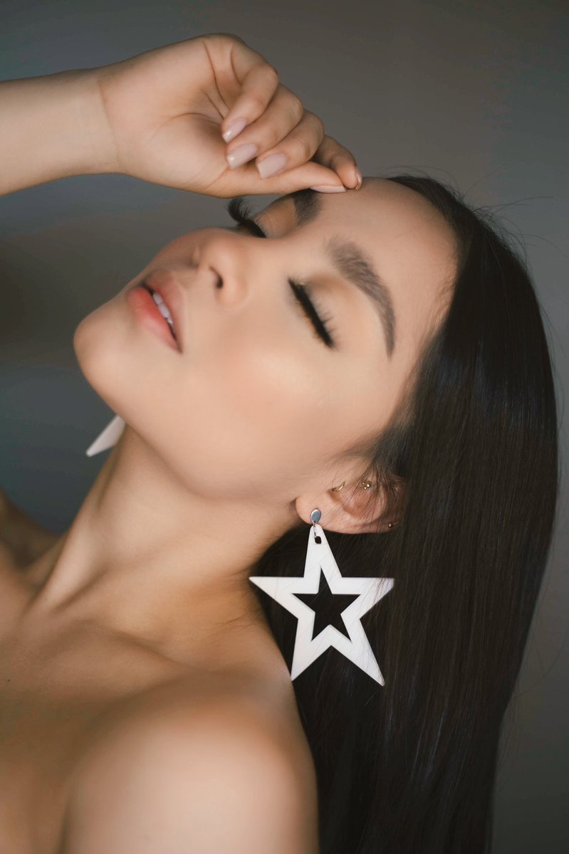 “A quien debes retar, impresionar, y superar es a ti misma 🤍”

📸: <a href="/masaniph/">Masaniph</a>