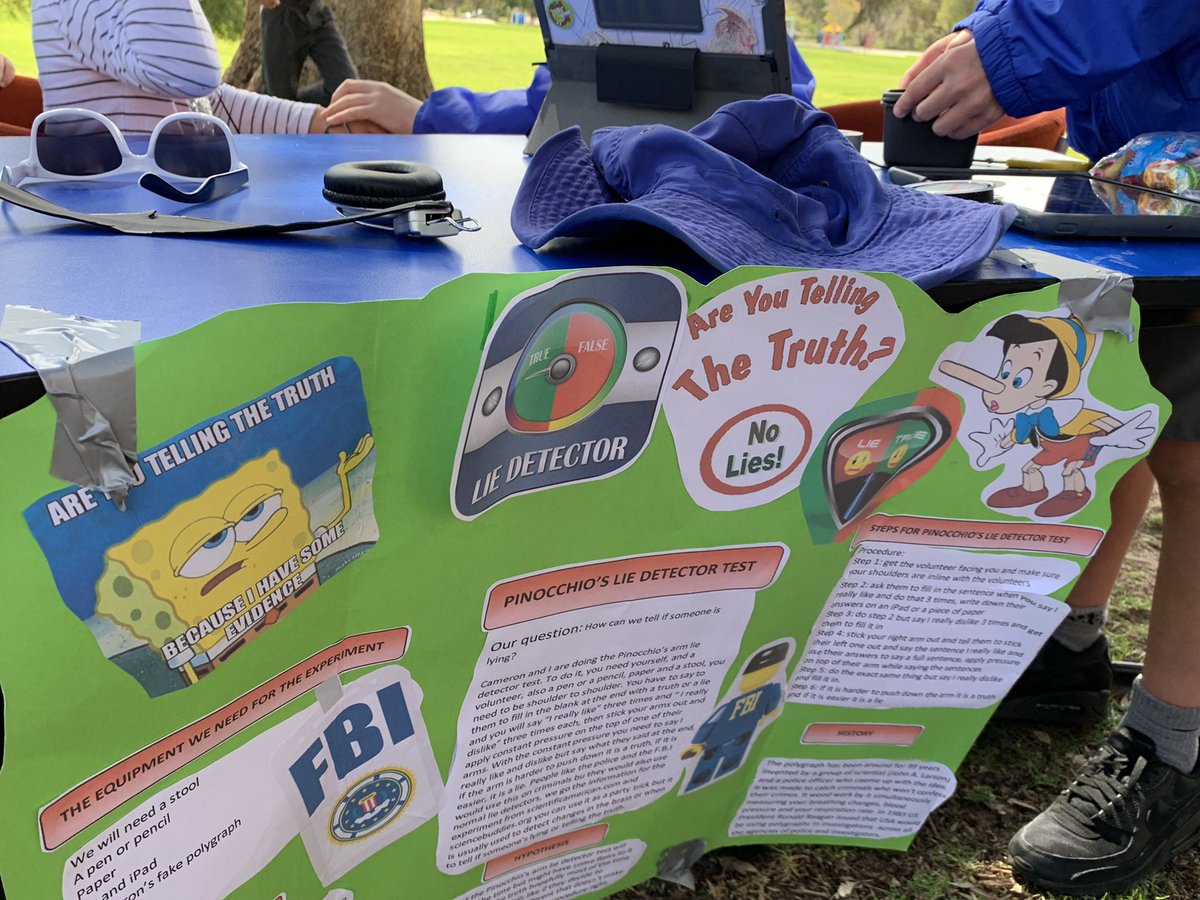 smrandaz's tweet photo. The Science Fair is finally back! The students had an amazing time interacting with all the incredible experiments. https://t.co/vFssV9y6It