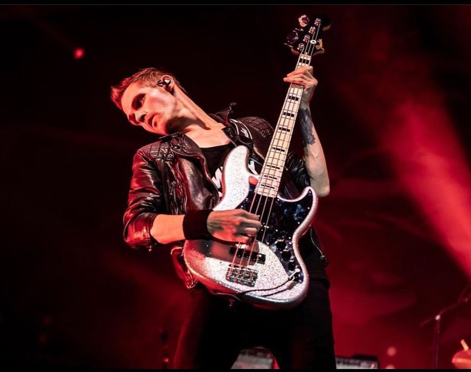 ITS MIKEY WAY DAY! Happy birthday   