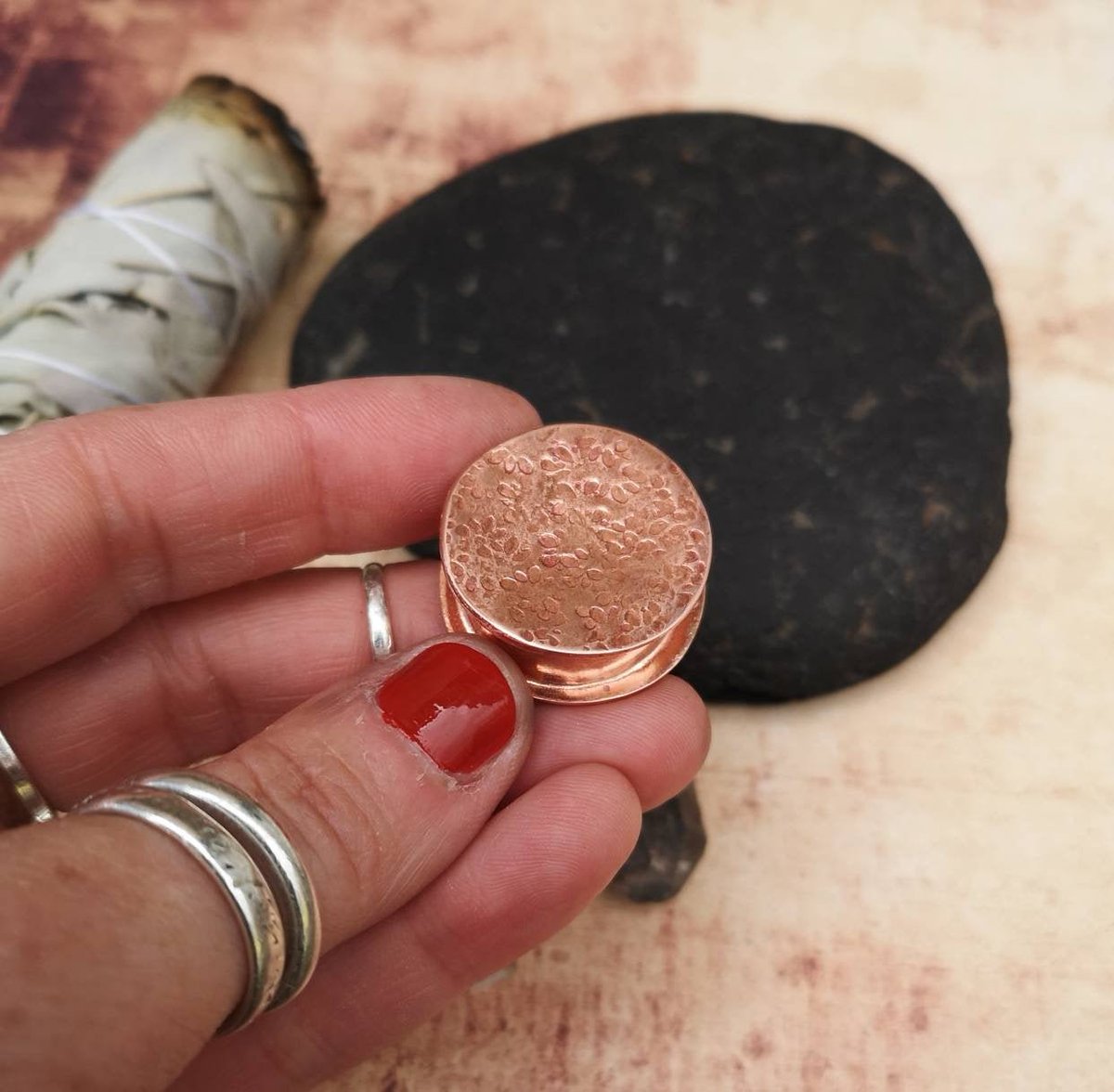 Melanie260198's tweet image. Thanks for the great review rachellouisecherry ★★★★★! #etsy #witchgifts #witchtools #shamantools #shamanicrattle #rattleshamanic etsy.me/3k2RayR