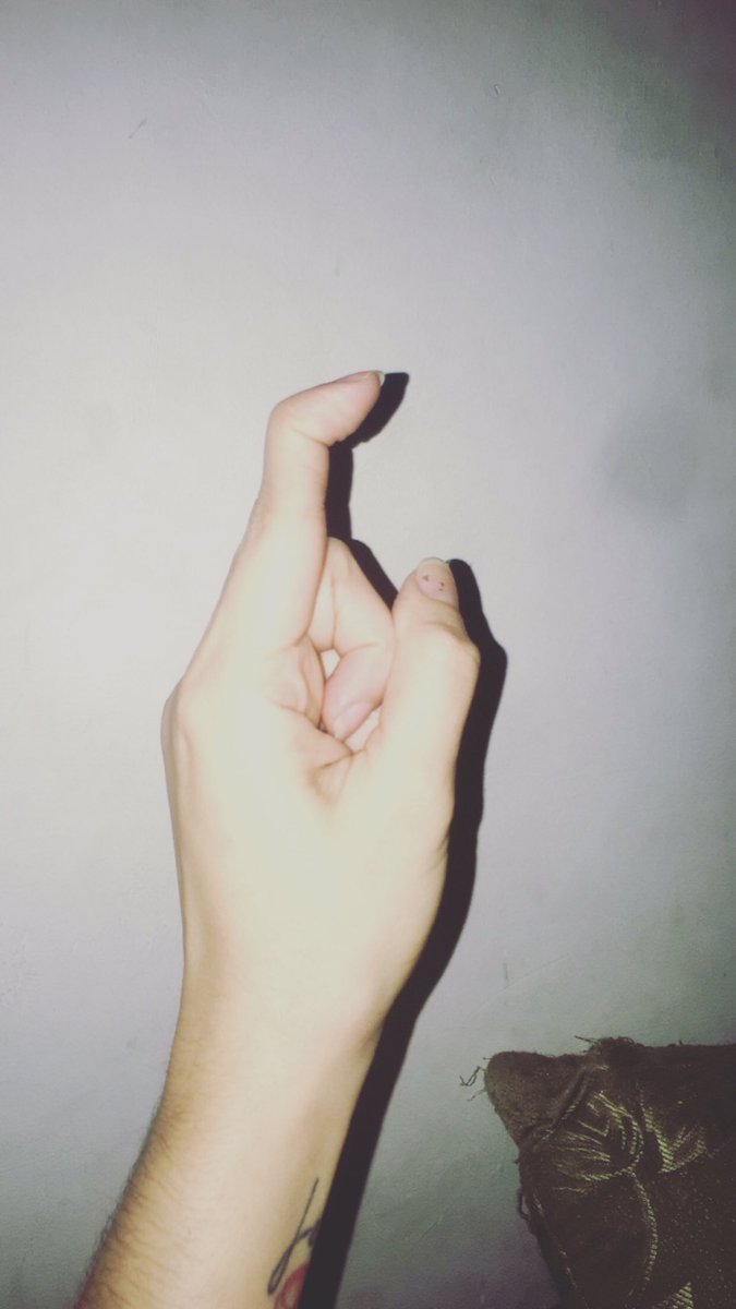UnaTalDiyi's tweet photo. 🥺 mi dedito https://t.co/WmHSnGjEyh