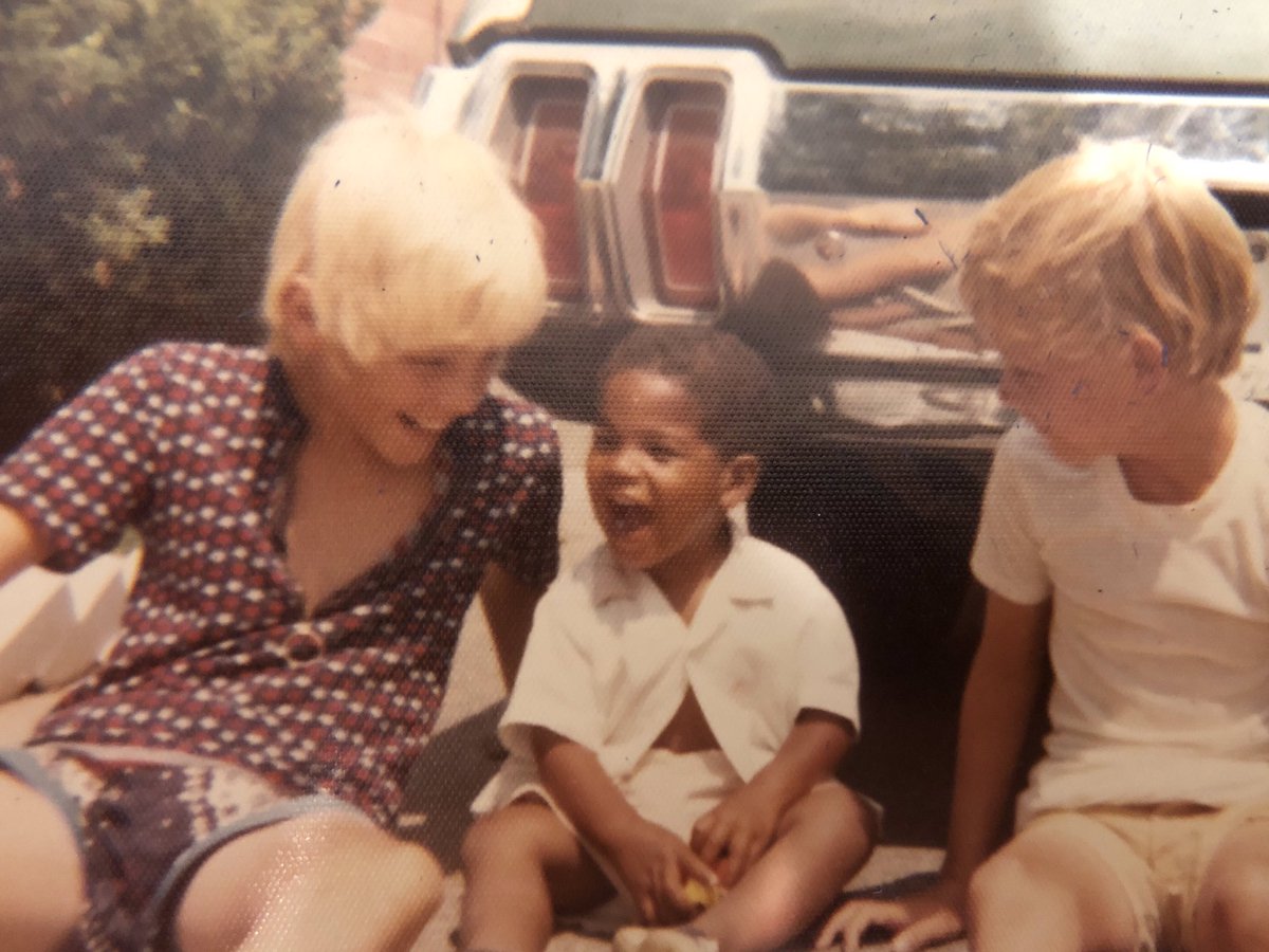  #ThrowbackThursday to nearly 50 years ago, when my brother Paul and I shared a laugh with one of the cutest neighbor kids a family will ever enjoy having around. Glenn Presley, we’d really like to know what you’re up to these days. (see thread) (1/8)