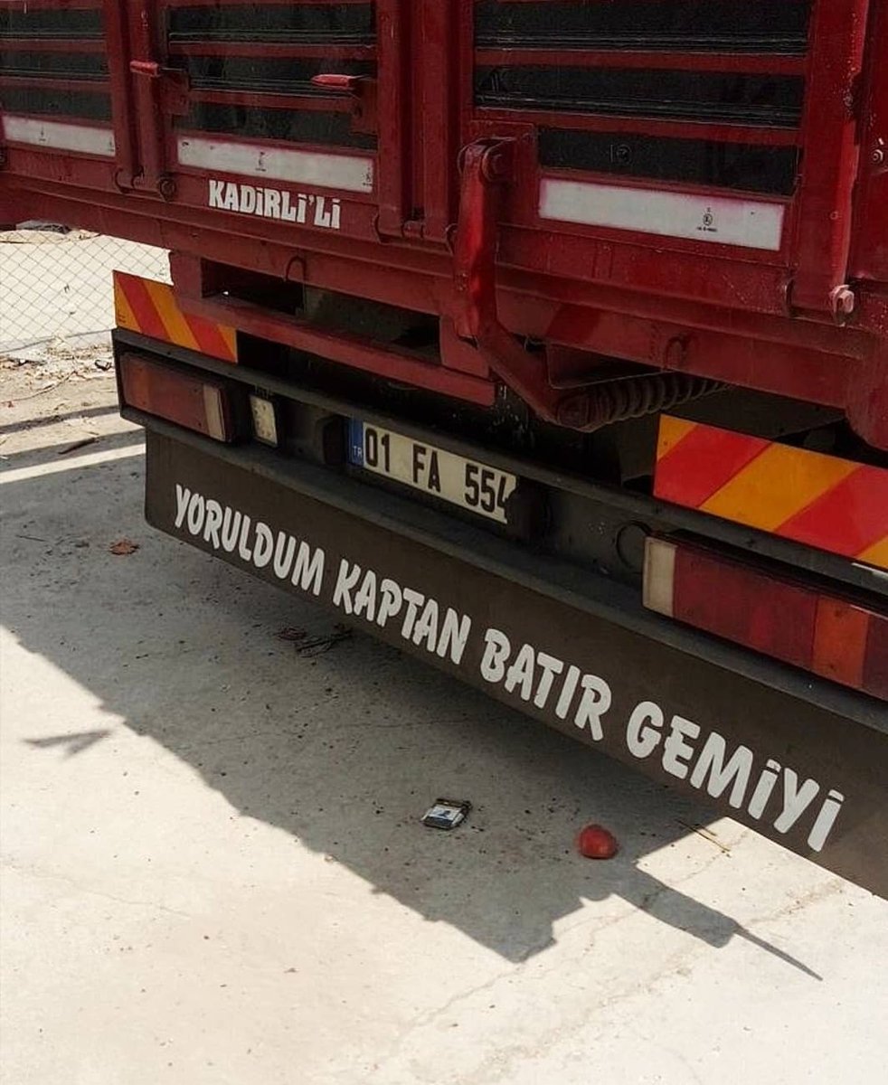 nocontextarkasi's tweet photo. Bıktık ya bıktık..
#sokağacıkmayasağı https://t.co/LV5VkwPjL4