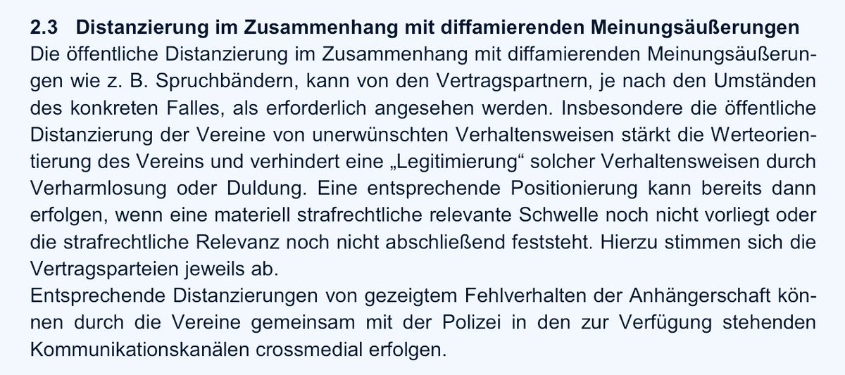 philippkoester's tweet photo. Künftig sollen sich die Klubs in NRW auch von Spruchbändern aus der Kurve distanzieren, wenn „materiell strafrechtlich relevante Schwelle“ nicht überschritten wird. Völlig unklar, was bereits als diffamierend gilt. Ernsthaft: Wie kann man so etwas als Profiklub unterzeichnen? https://t.co/kiqiOF0kcw