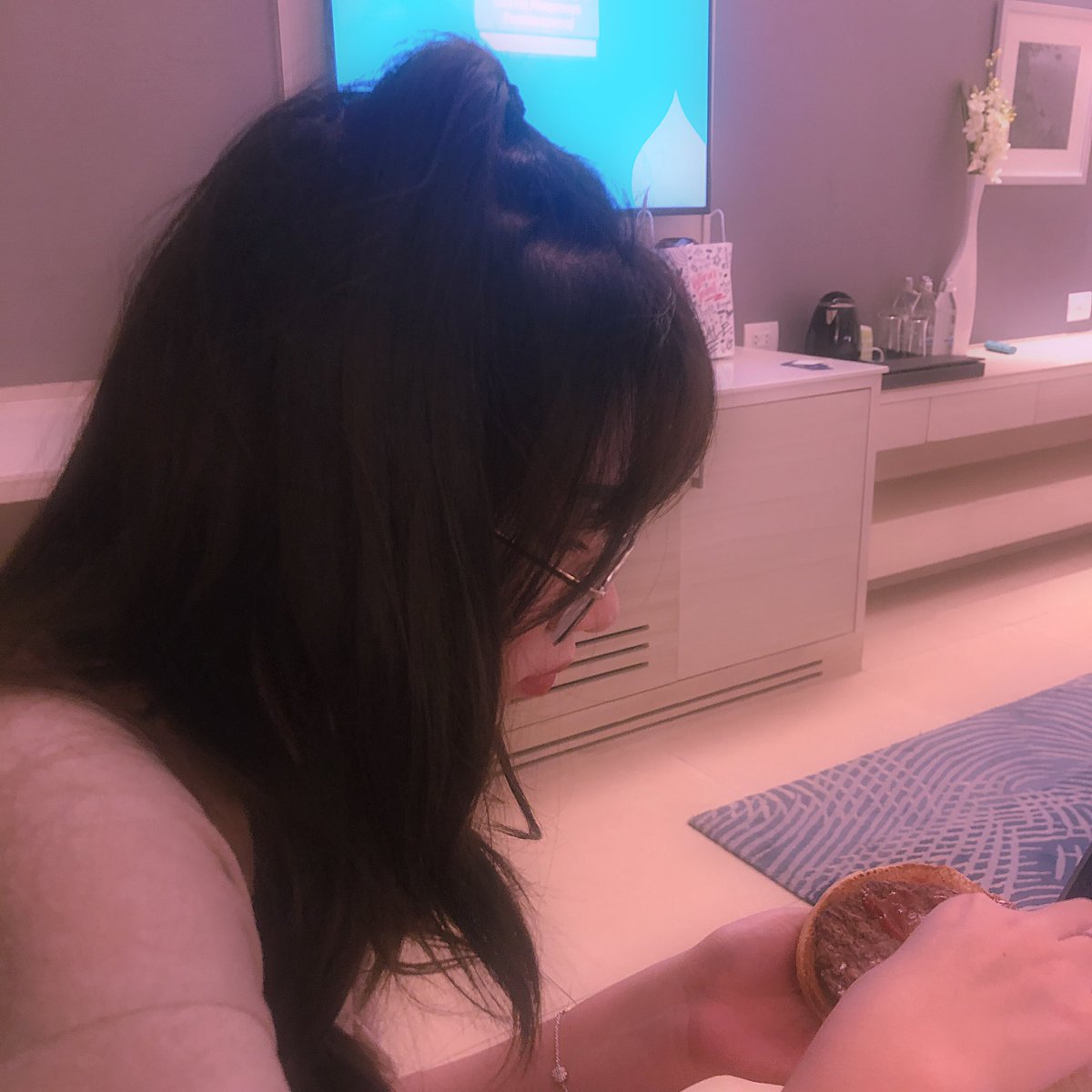 ทุกคนตอนนี้โดนฟิลเตอร์ของ B612 ตกมาก อันนี้ฟิลเตอร์ pink aesthetic 💖 สวยมากกก ลองไปเล่นดูกัน น้องอยู่ใน Studio mode นะทุกคนเลื่อนมานิดๆก็เจอแล้ว 🌷✨ #แอพดีบอกต่อ