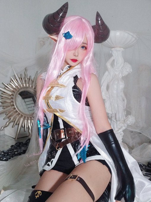 Twitterのコスプレ画像55