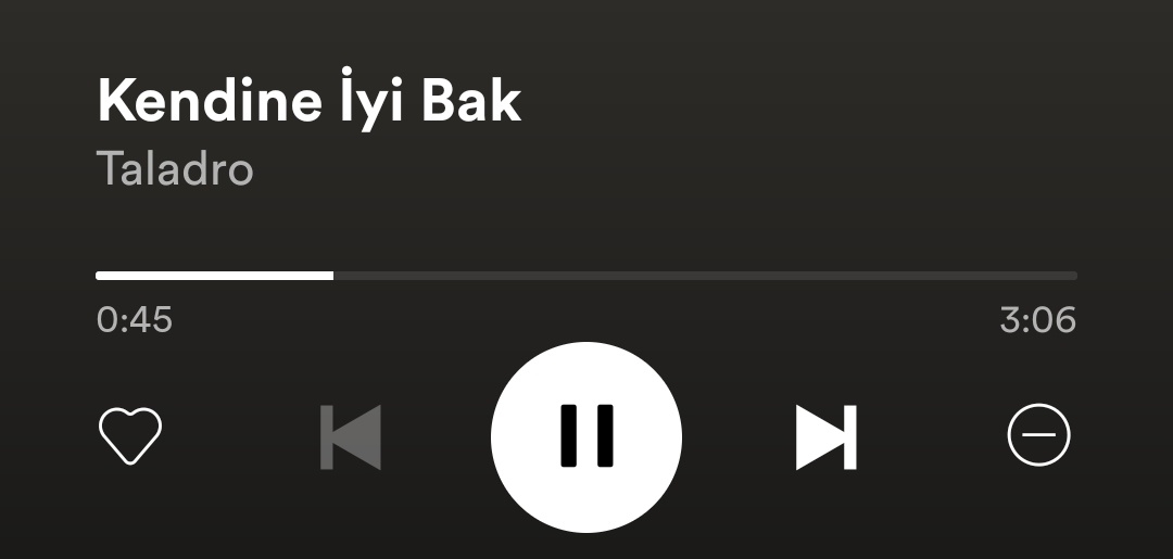 İstemem melek falan bana bir kendi gelsin...