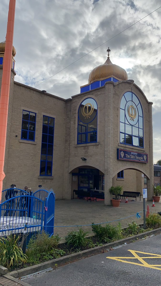 PamelaB04's tweet photo. Just been filming with this lovely bunch discussing how covid has been for them and how the @sikhelders help them with physical activity and mental health. My folks love being part of this service and connecting with rest of the community. #sikhs #BAMEreview @WYHpartnership 🙏🏽 https://t.co/Hqqsnzi1sU